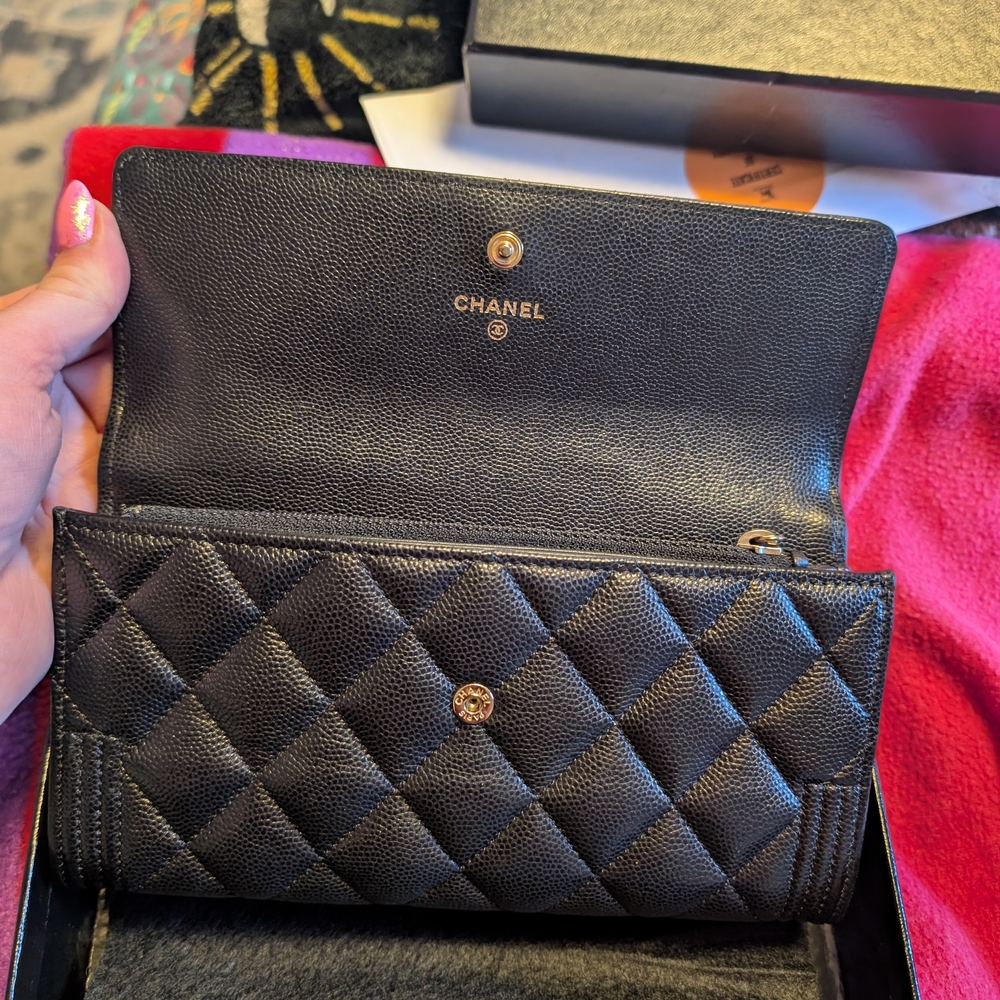 Chanel Black Quilted Wallet - Picture 9 of 15
